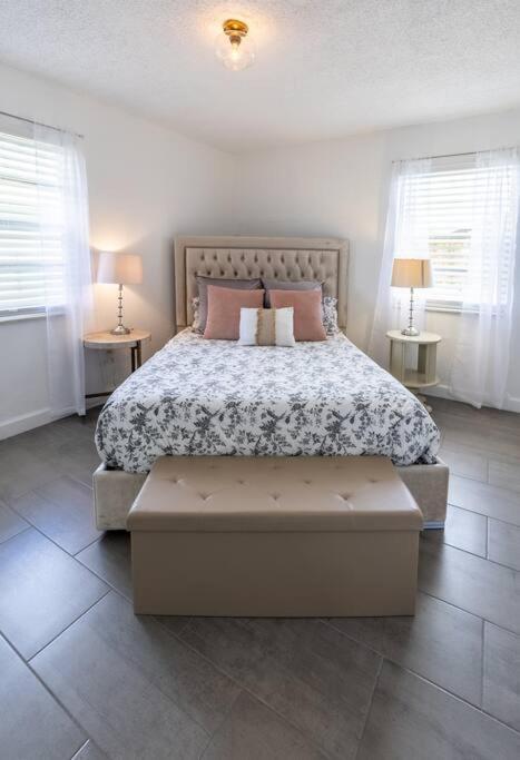 Close To Port Cruise, Steps To Wynwood. Up To 8 Pp Holiday home *
