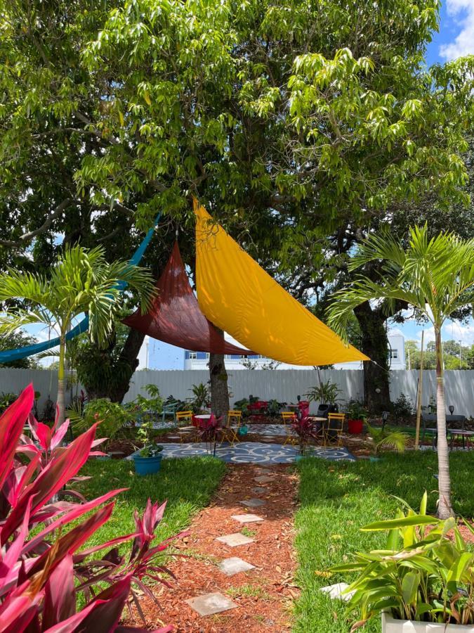 Apartment Little Havana Suites: Urban Oasis With Free Parking *