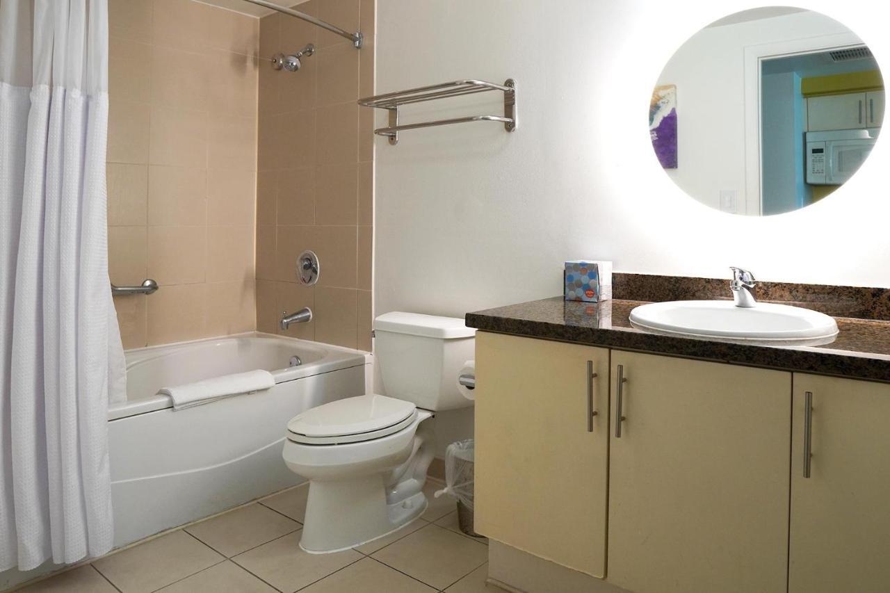 Holiday home Stunning 12th Floor In The Heart Of Grove *