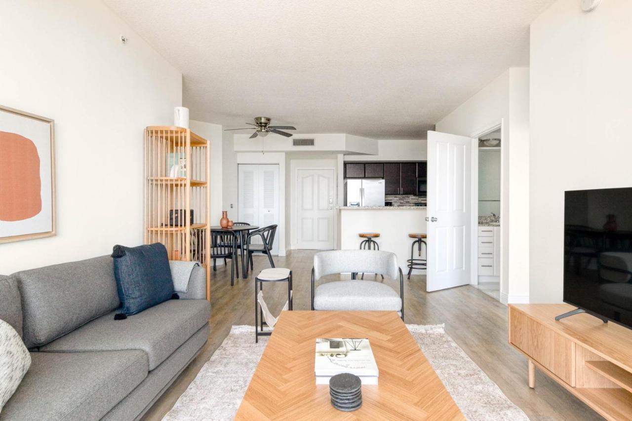 Apartment Coral Gables 2br W Wd Pool Gym Near Shops Mia-46 Miami