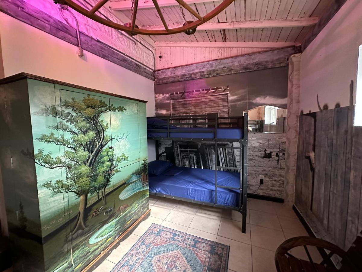 Oqp Vacations Hostel *