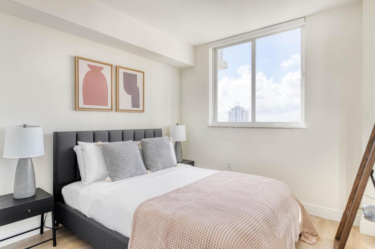 Apartment Coral Gables 2br W Wd Pool Gym Near Shops Mia-46 Miami