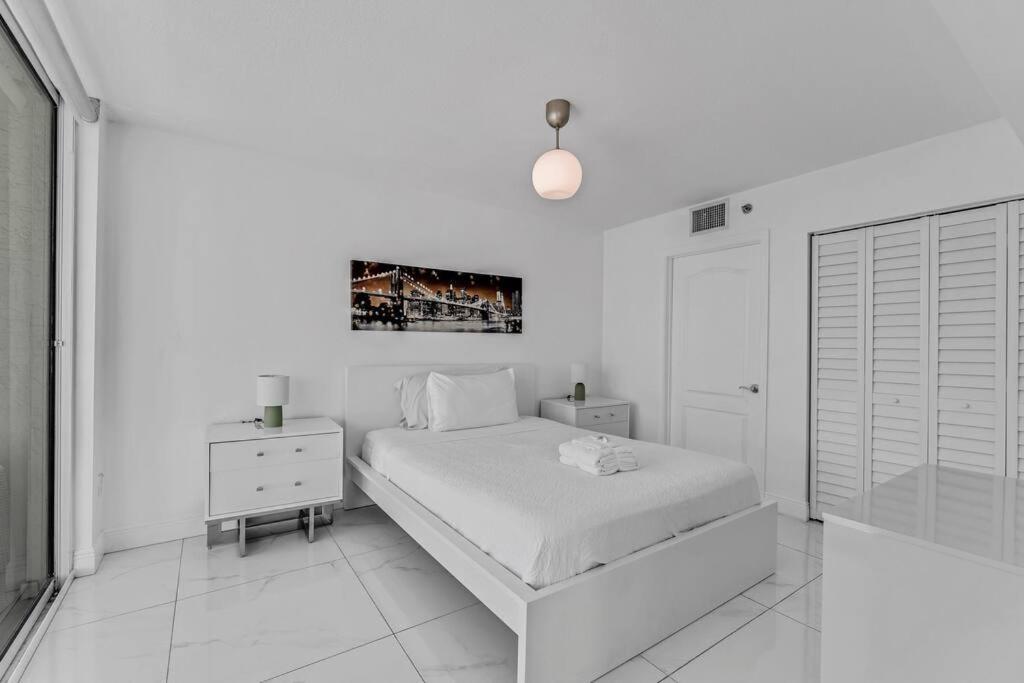 Stylish 2bed 2bath Over Brickell Skyline With Free Parking Miami