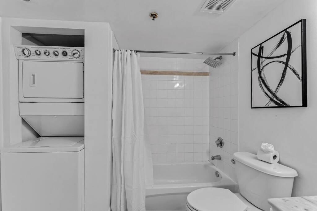 Stylish 2bed 2bath Over Brickell Skyline With Free Parking Apartment Miami