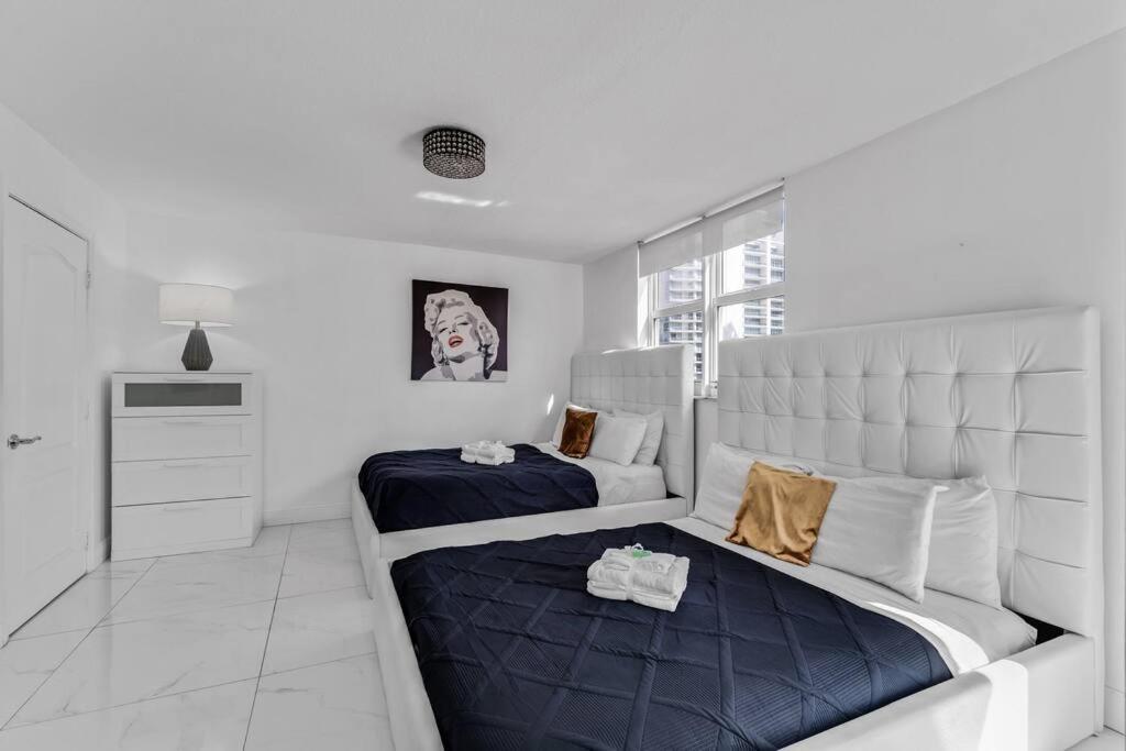Apartment Stylish 2bed 2bath Over Brickell Skyline With Free Parking