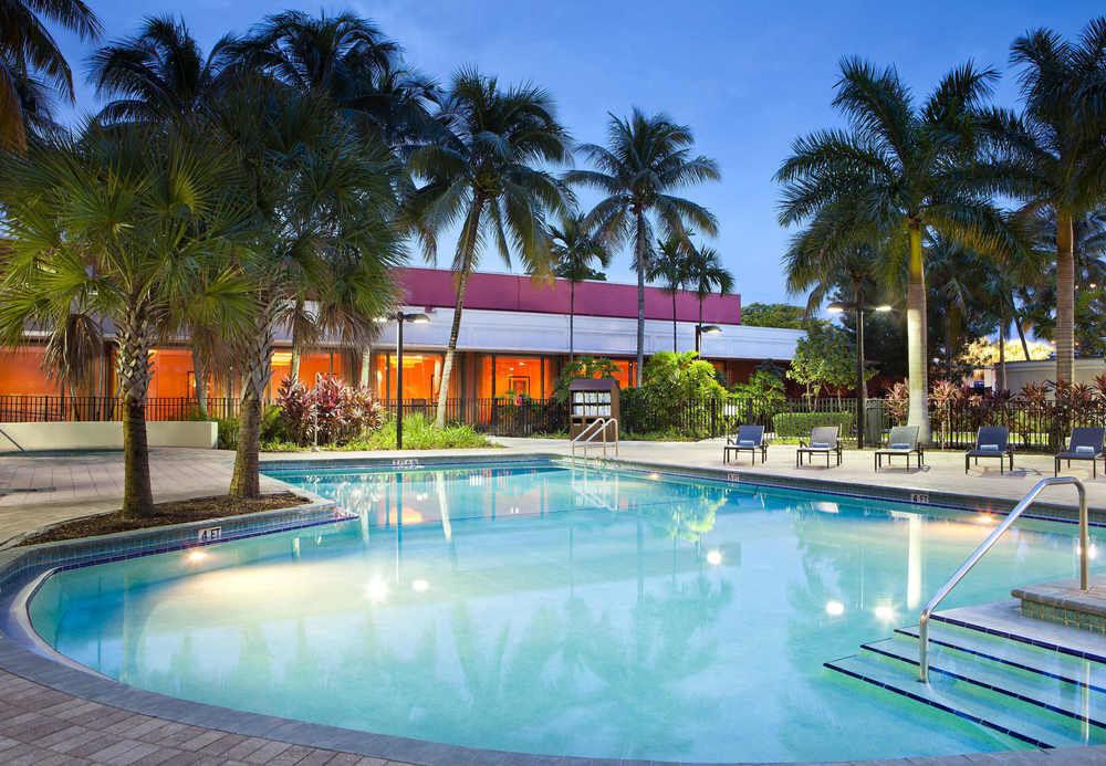 Courtyard By Marriott Airport 3* Miami