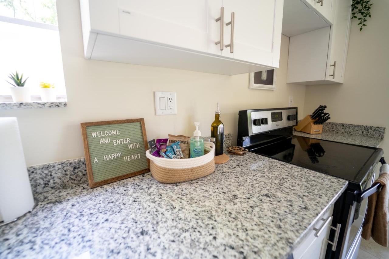 Luxury Vacation! Next To Wynwood & Design District Apartment
