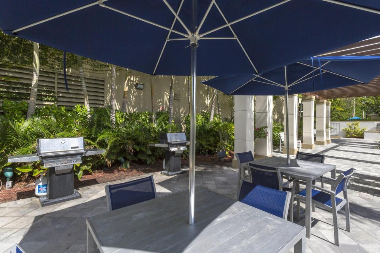 Coral Gables 2br W Wd Pool Gym Near Shops Mia-46 Miami