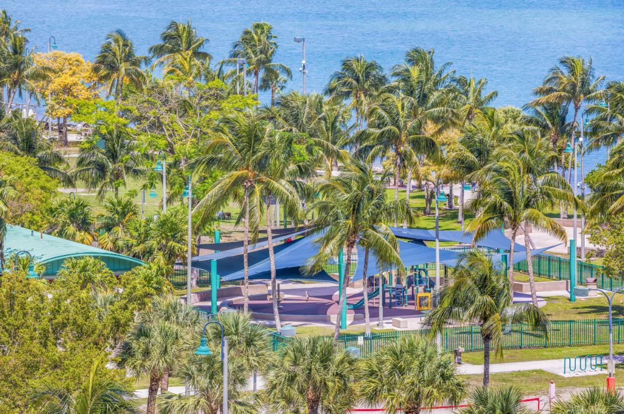 Beyond The Biscayne Bay * Miami