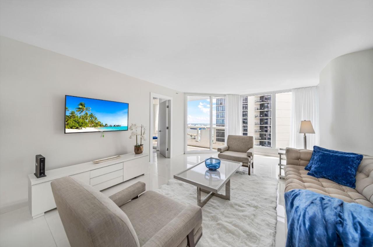 Azure Skies High Floor Apartment