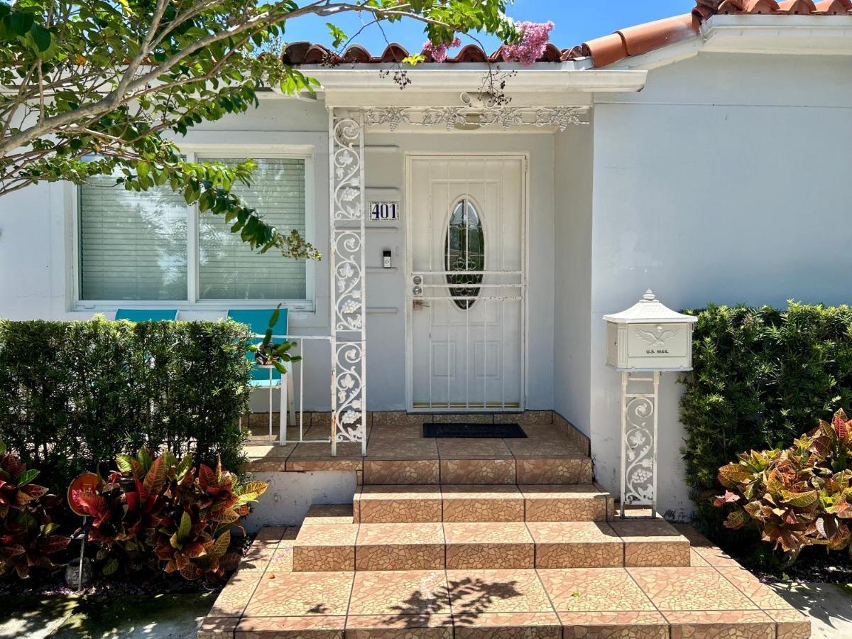 Casa de férias Main House 3 Bed 2 Bath & 1 Bed 1 Bath