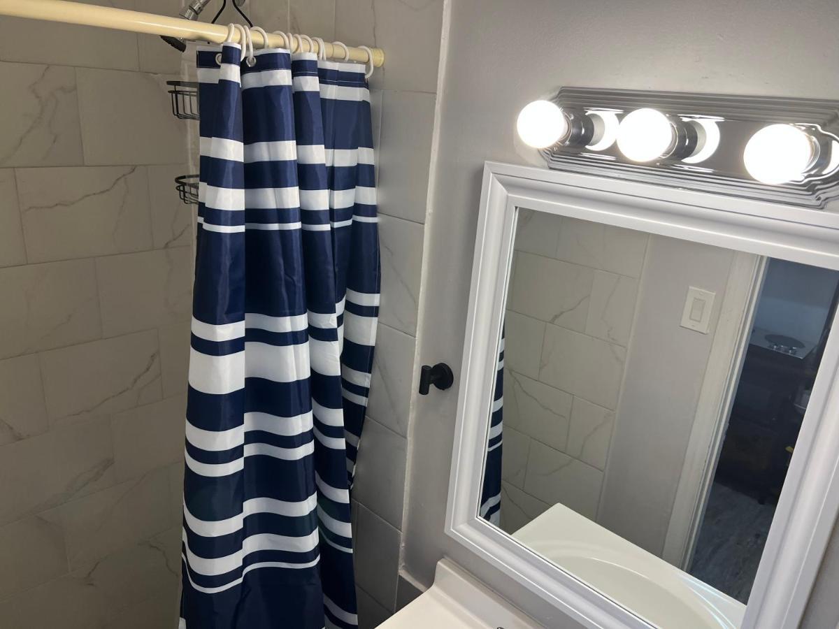 Coral Gable Studio W/free Wifi & Parking * Miami