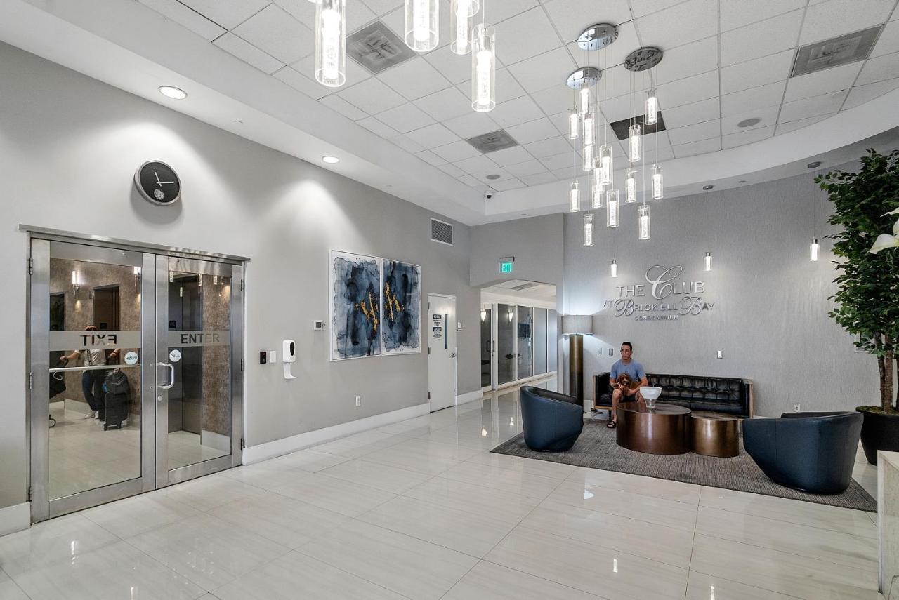 Apartment Awesome Penthouse Apt Brickell W/pool *