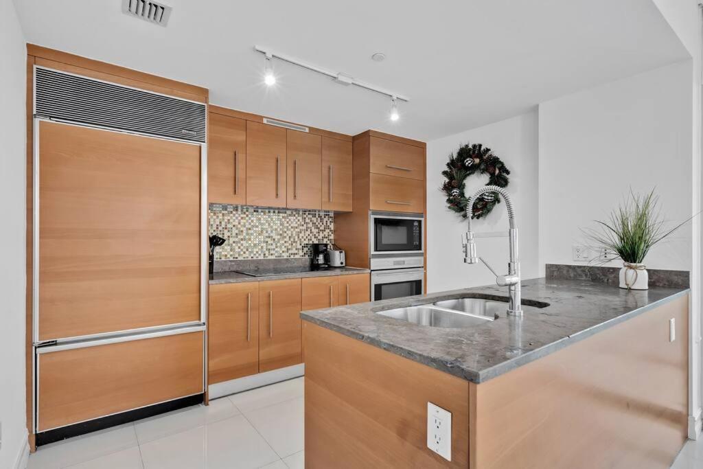 Astonishing 2 Bedroom Brickell Apartment Miami
