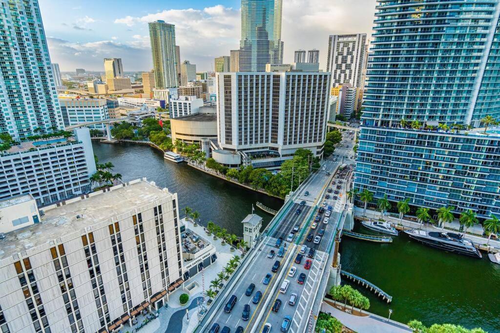 Astonishing 2 Bedroom Brickell * Miami