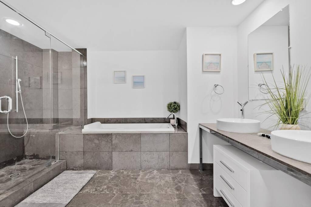 Astonishing 2 Bedroom Brickell