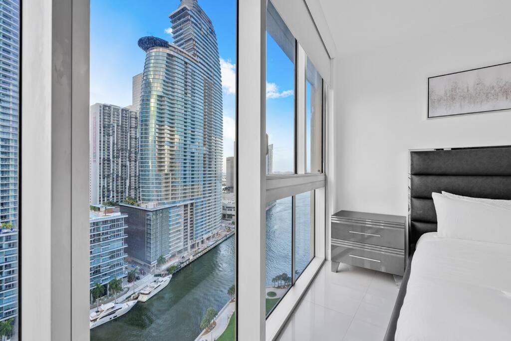 Astonishing 2 Bedroom Brickell * Miami