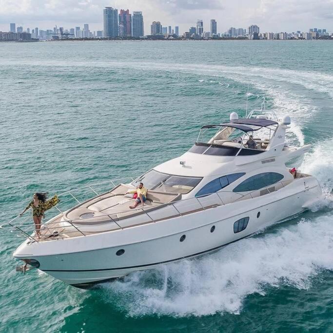 Sol #1 With Free Parking On Premises Miami