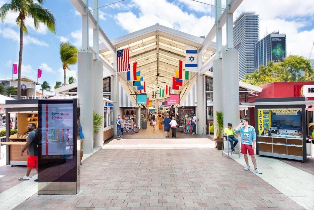 My Lovely In 15 Minutes From The Apartment Miami