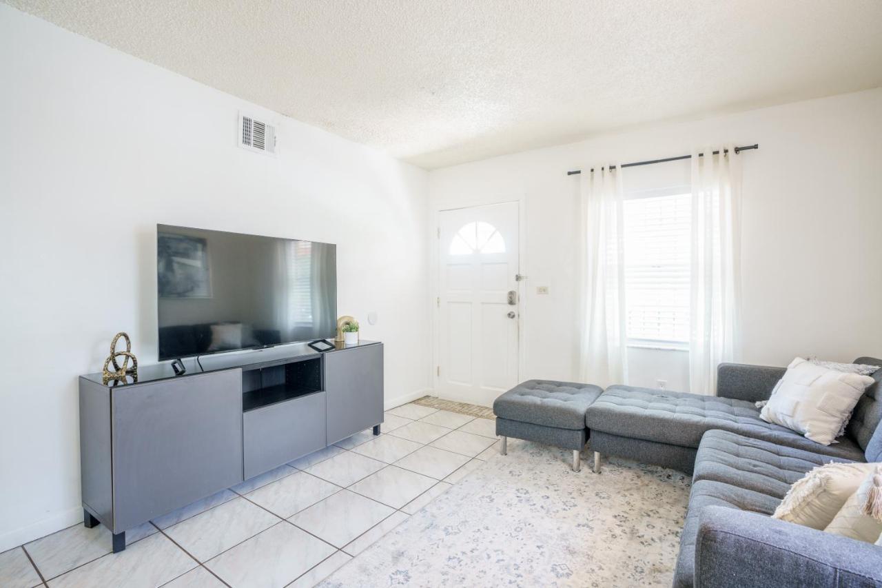 Modern 2 Bedroom In The Heart Of Wynwood Art District * Miami