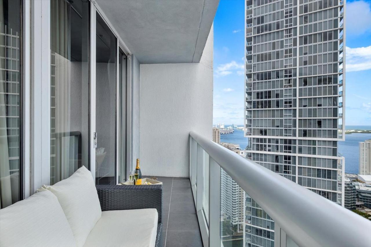 Special Offer At Icon Brickell With Ocean View Apartment