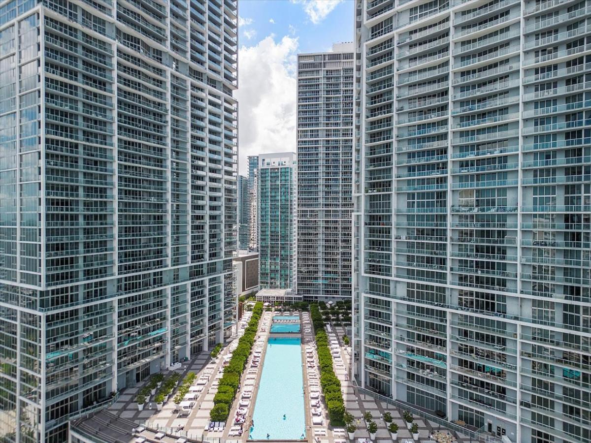 Special Offer At Icon Brickell With Ocean View Apartment *