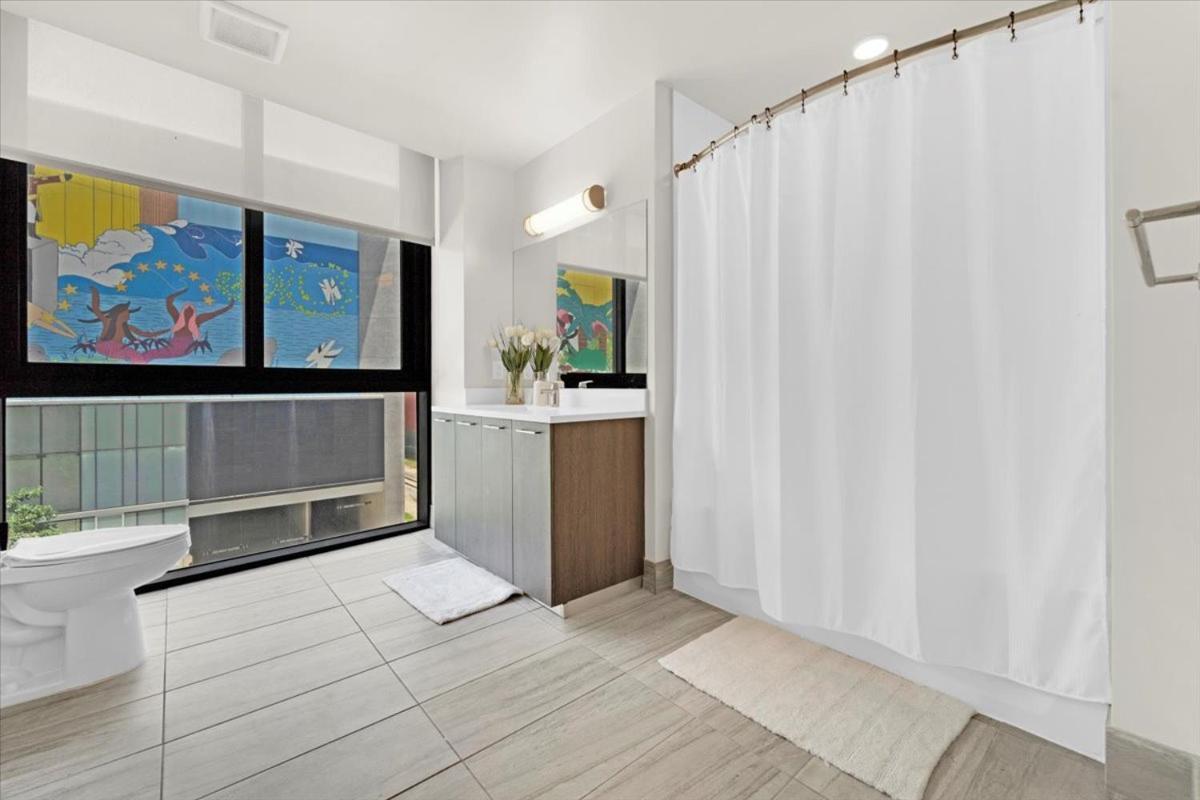 Apartment Devereaux Luxury One-bedroom And *