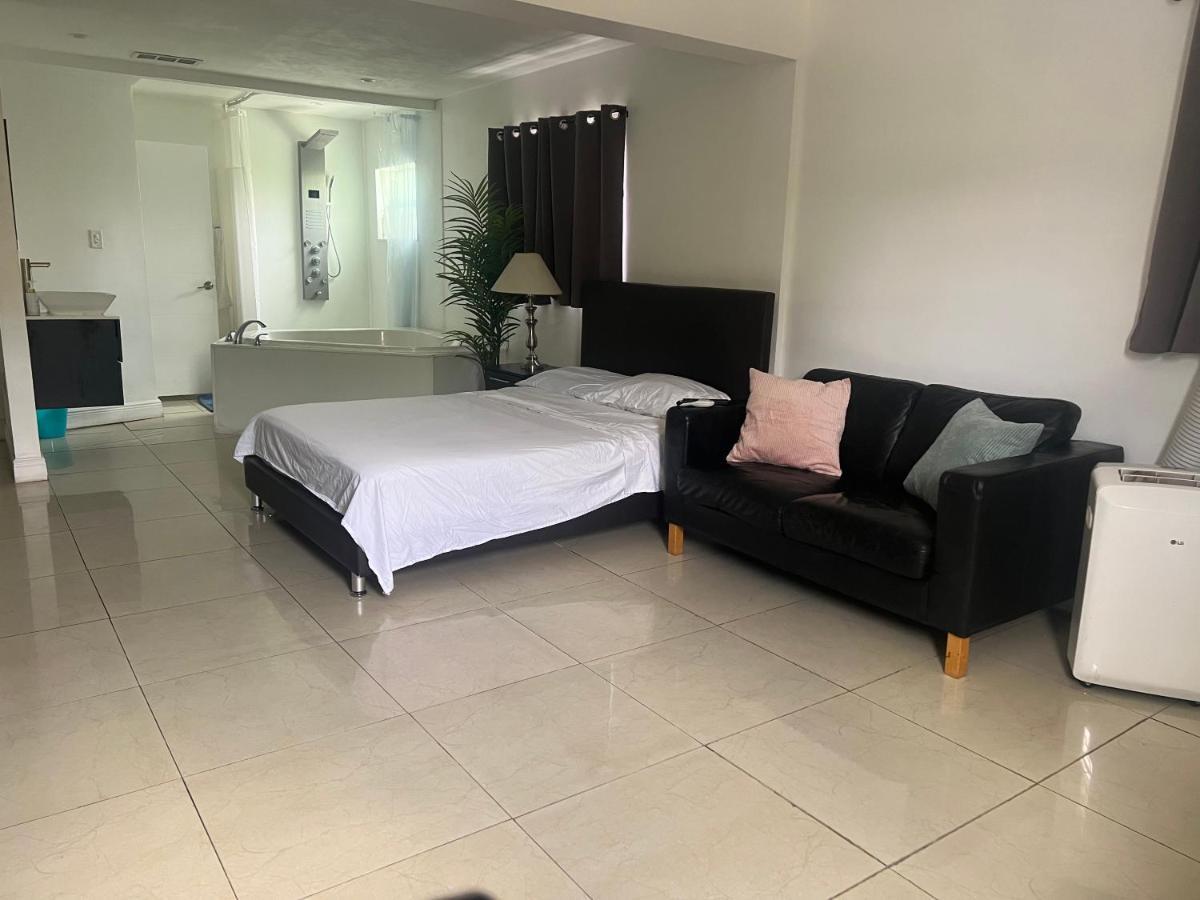 Haven By Airport Holiday home Miami