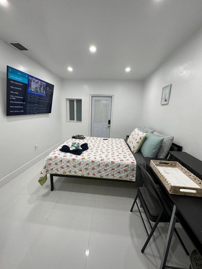 Casa West Guest house *