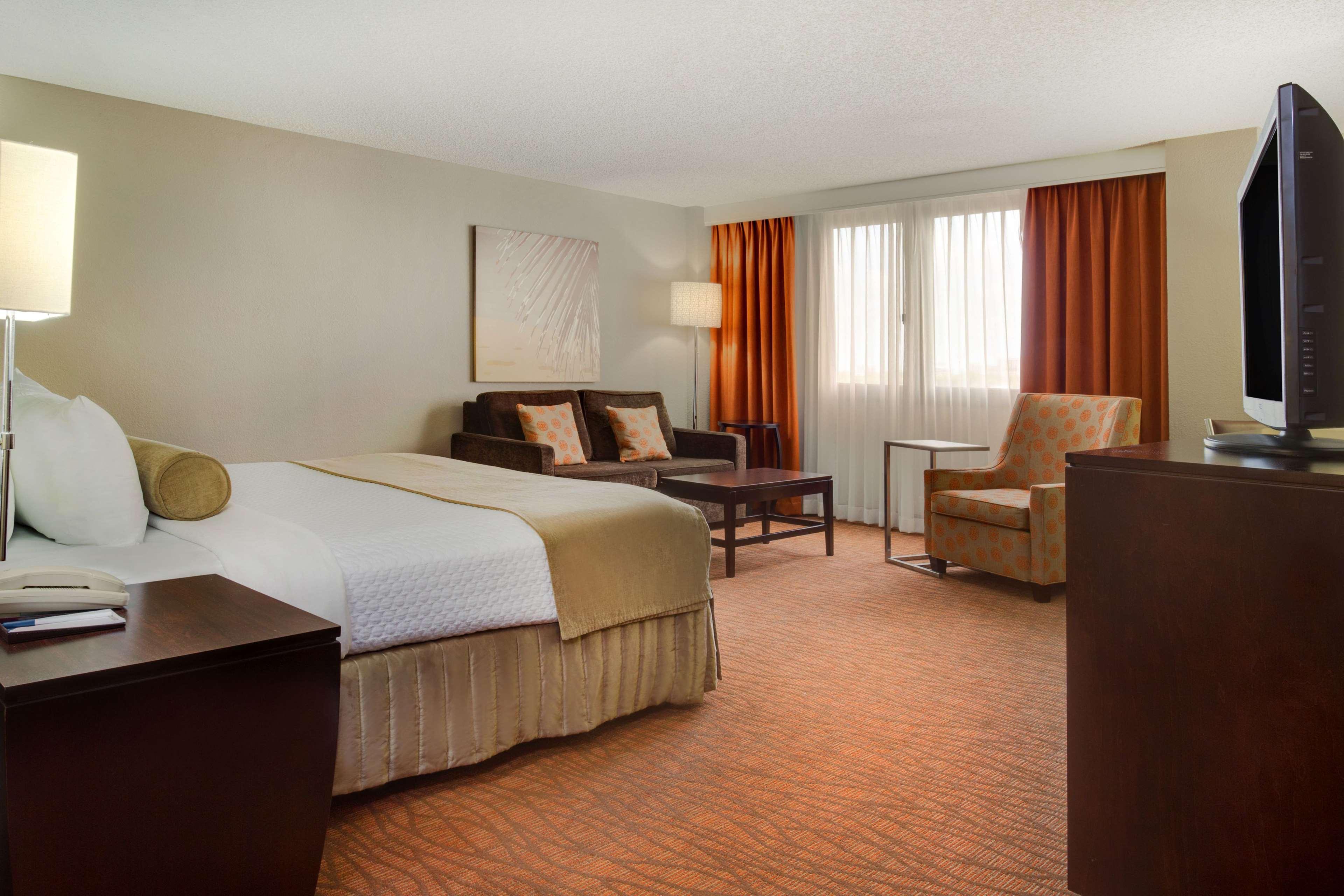 Sonesta Airport Hotel Miami