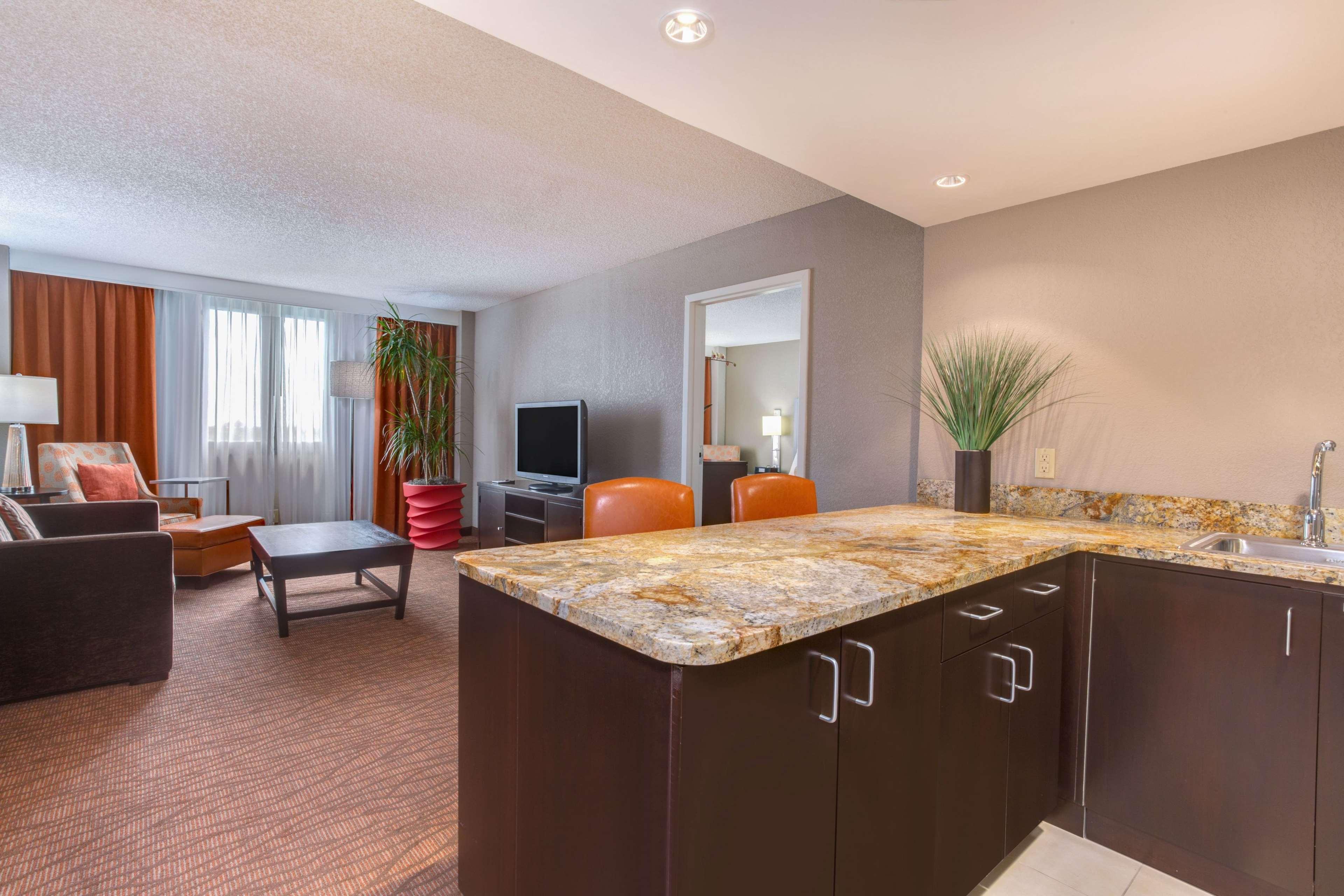 Sonesta Airport 4* Miami
