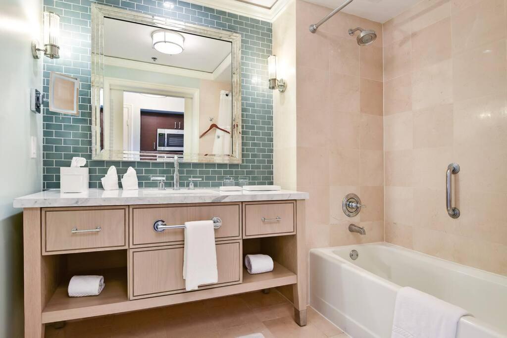 Stunning Located At The Ritz Carlton-key Biscayne Holiday home