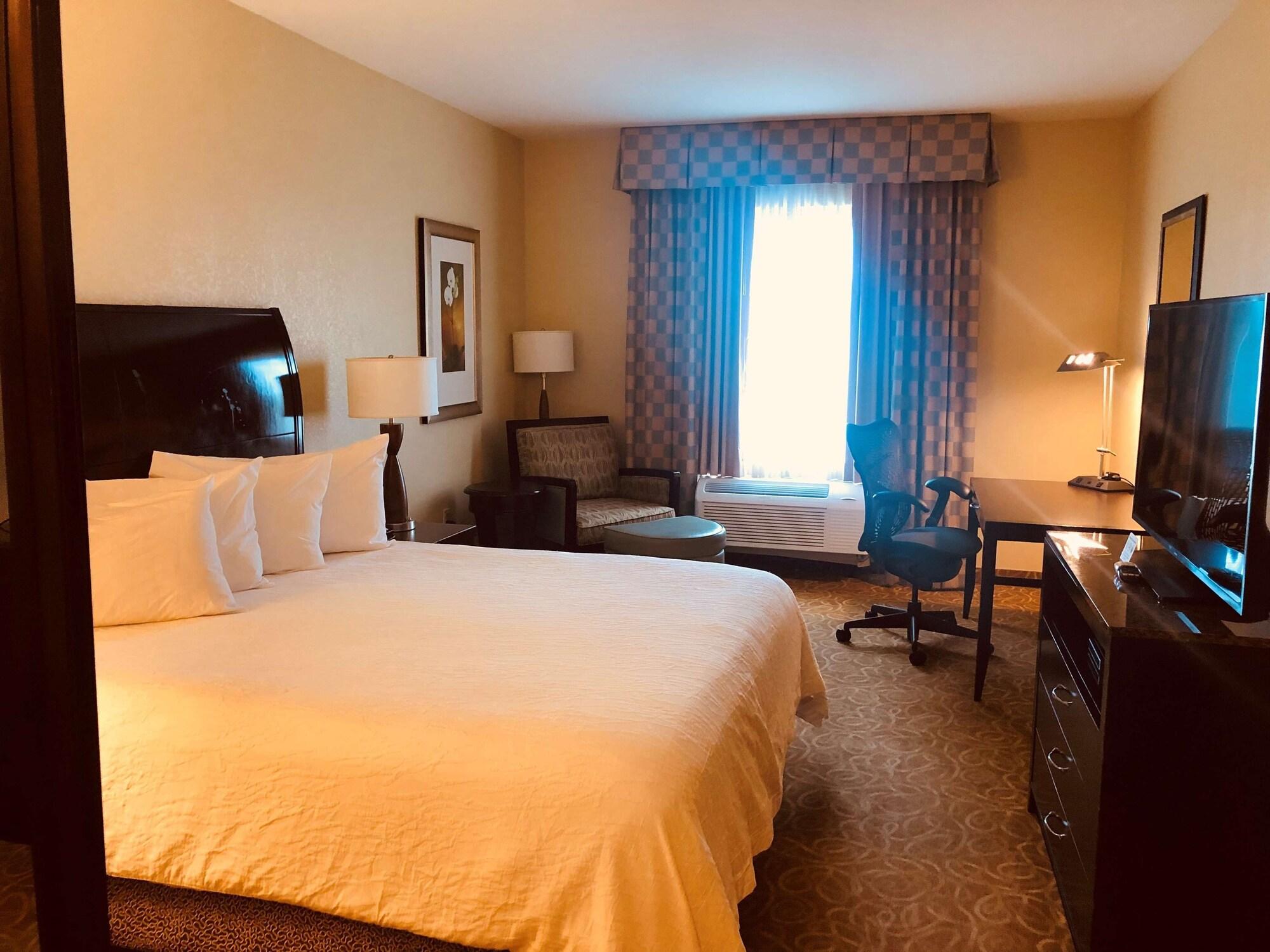 Hotel Hilton Garden Airport West