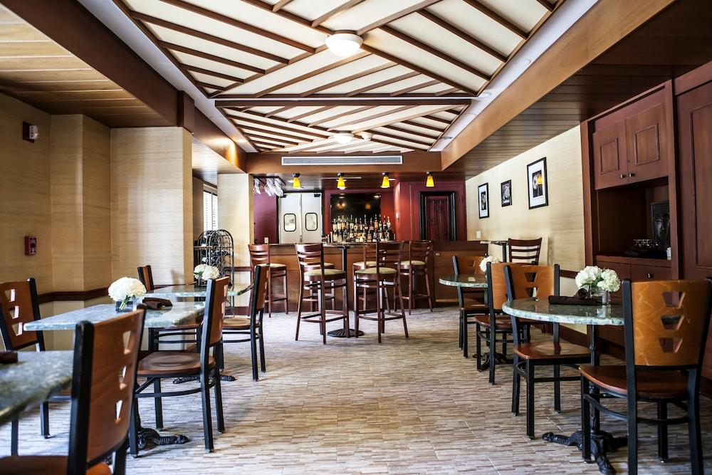 Hotel The Mutiny Luxury 4*