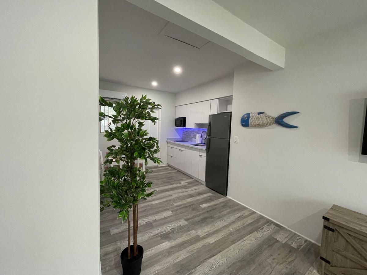 Apartment Douglas Rd *