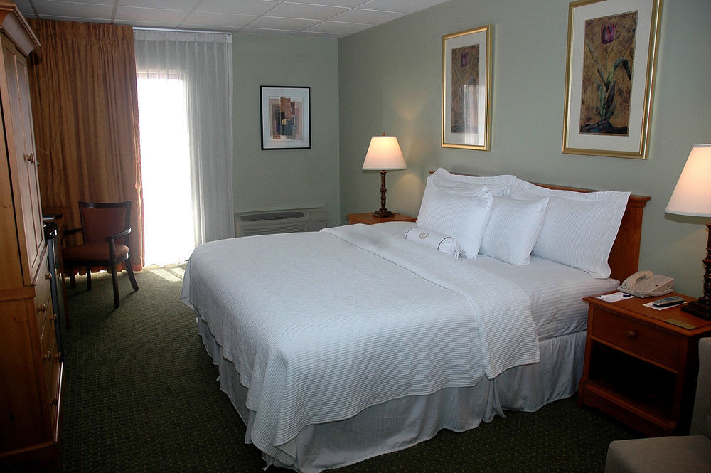 Regency Airport By Sonesta Miami
