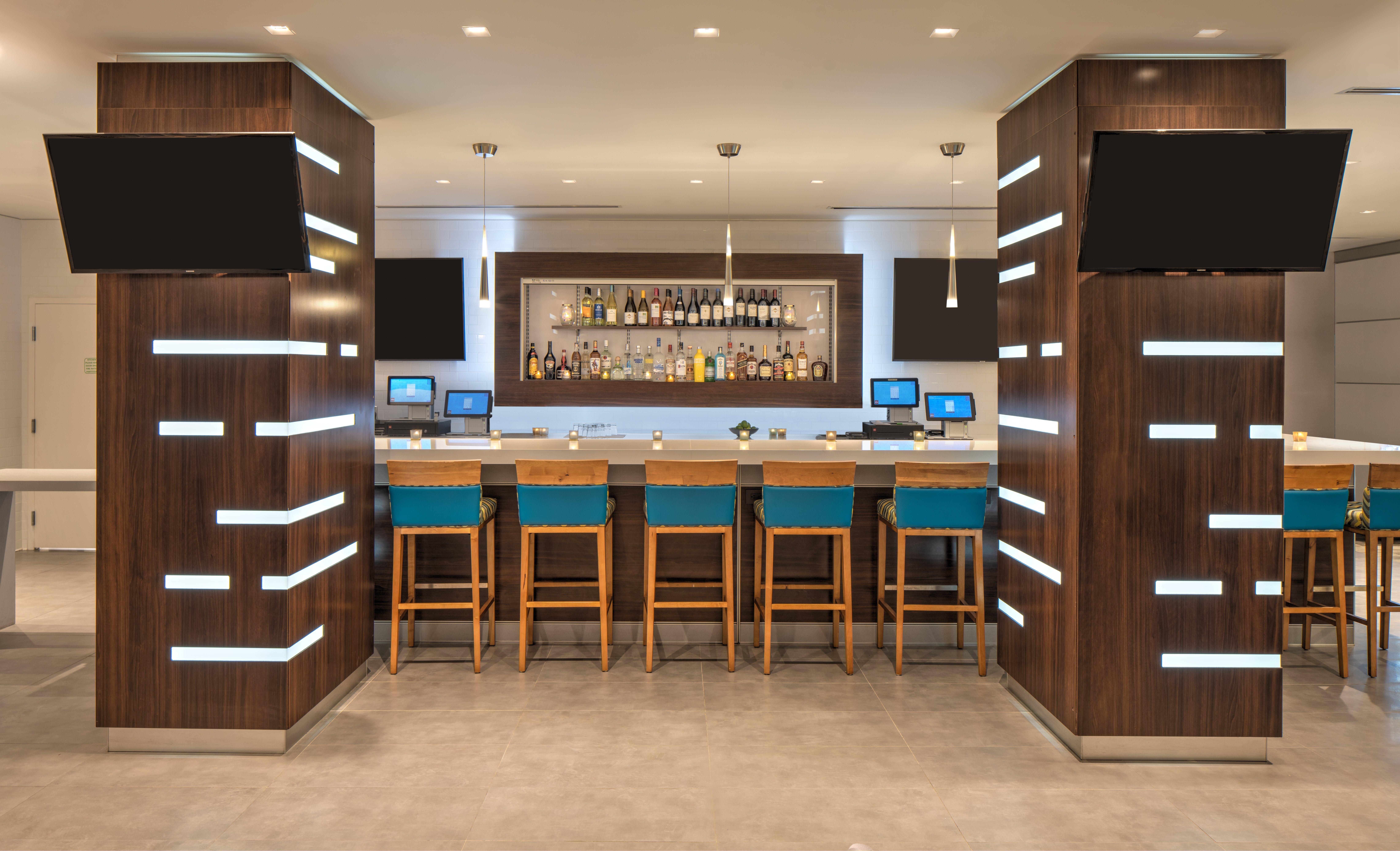 Hotel Doubletree By Hilton North I-95 Miami