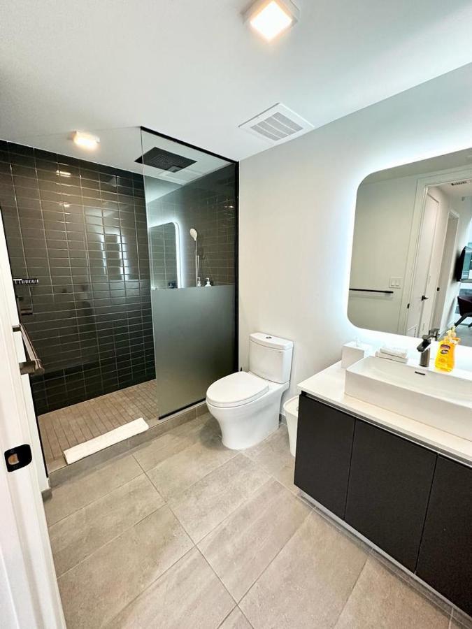 22nd Floor 1br Yotelpad Downtown Pool And Gym Apartment