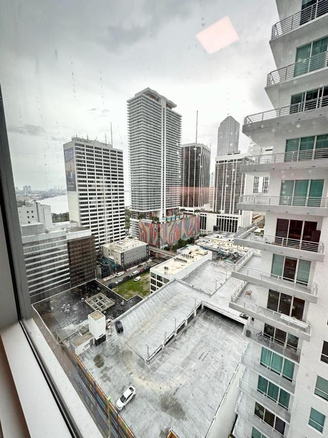 22nd Floor 1br Yotelpad Downtown Pool And Gym * Miami