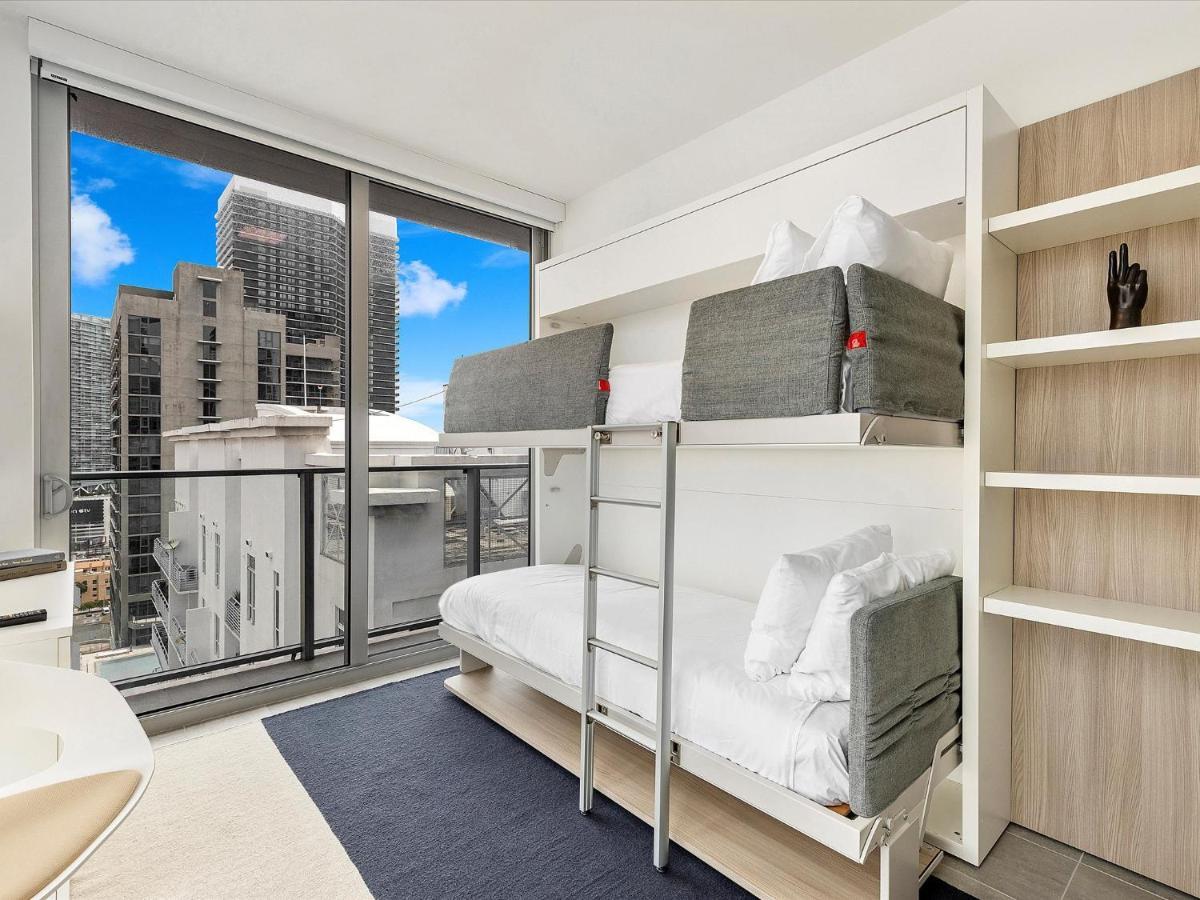 Special Offer - 2br - 1 & Half Bath - Steps To Kaseya Center Apartment *