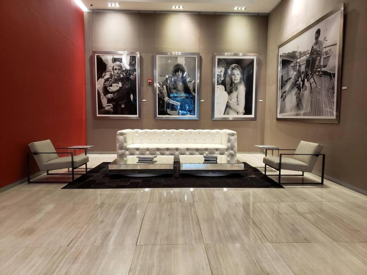 Amazing Located In Upscale-prime Location. Walking Distance To Restaurant Apartment *