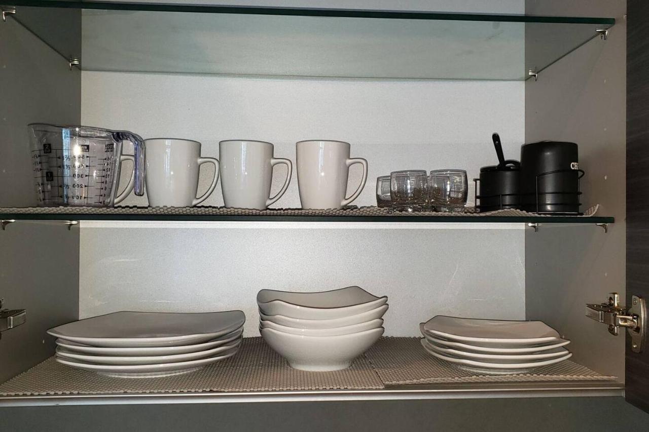 Amazing Located In Upscale-prime Location. Walking Distance To Restaurant Miami