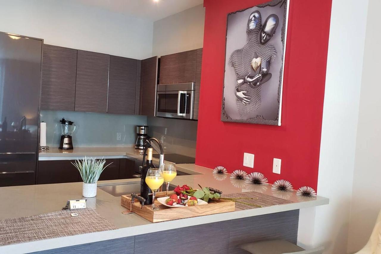 Amazing Located In Upscale-prime Location. Walking Distance To Restaurant