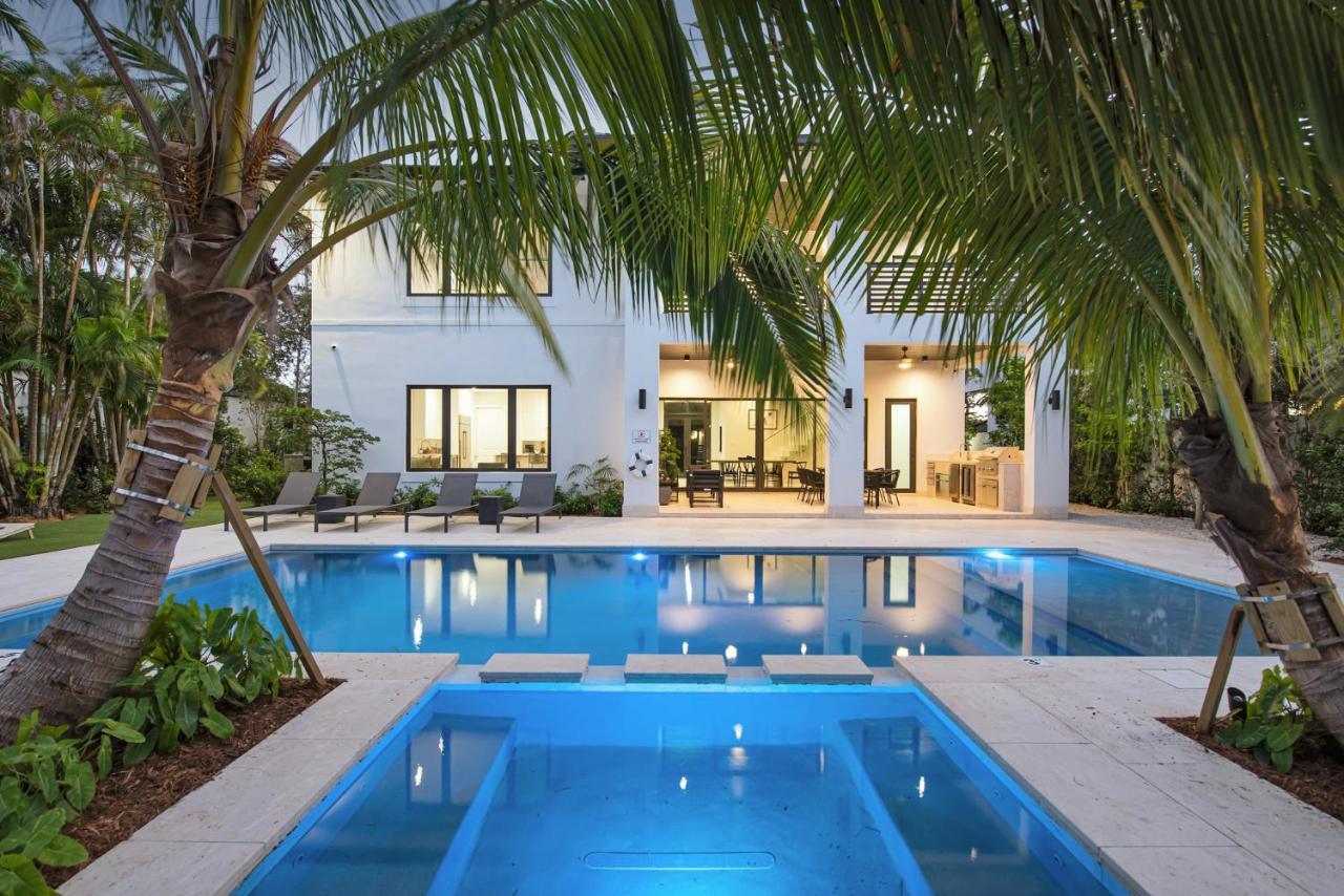 Holiday home In Coral Gables With Pool Jacuzzi Game
