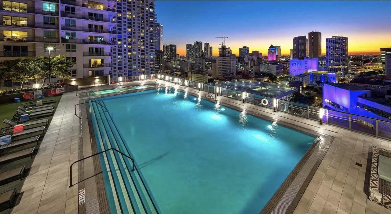 Downtown Apartment *