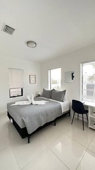 Apartment Stanza Hearth Of Design District And Wynwood, Parking, Laundry, Workstation, Fully Equipped Apts, 24/7 Guest Support #1