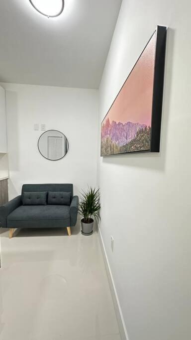 Stanza Hearth Of Design District And Wynwood, Parking, Laundry, Workstation, Fully Equipped Apts, 24/7 Guest Support #1 Apartment *