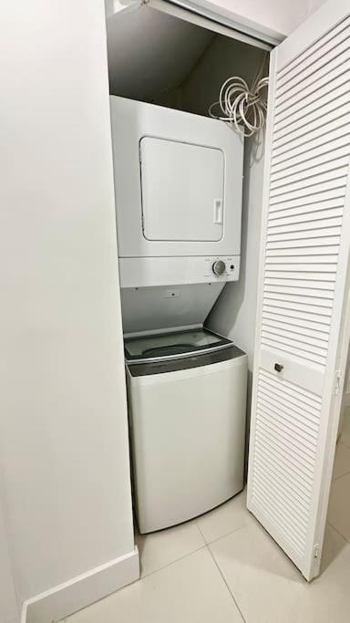 Stanza Hearth Of Design District And Wynwood, Parking, Laundry, Workstation, Fully Equipped Apts, 24/7 Guest Support #1 Apartment *
