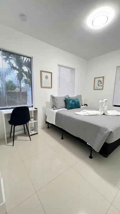 Stanza Miami: Design District With Workstation & Laundry Miami