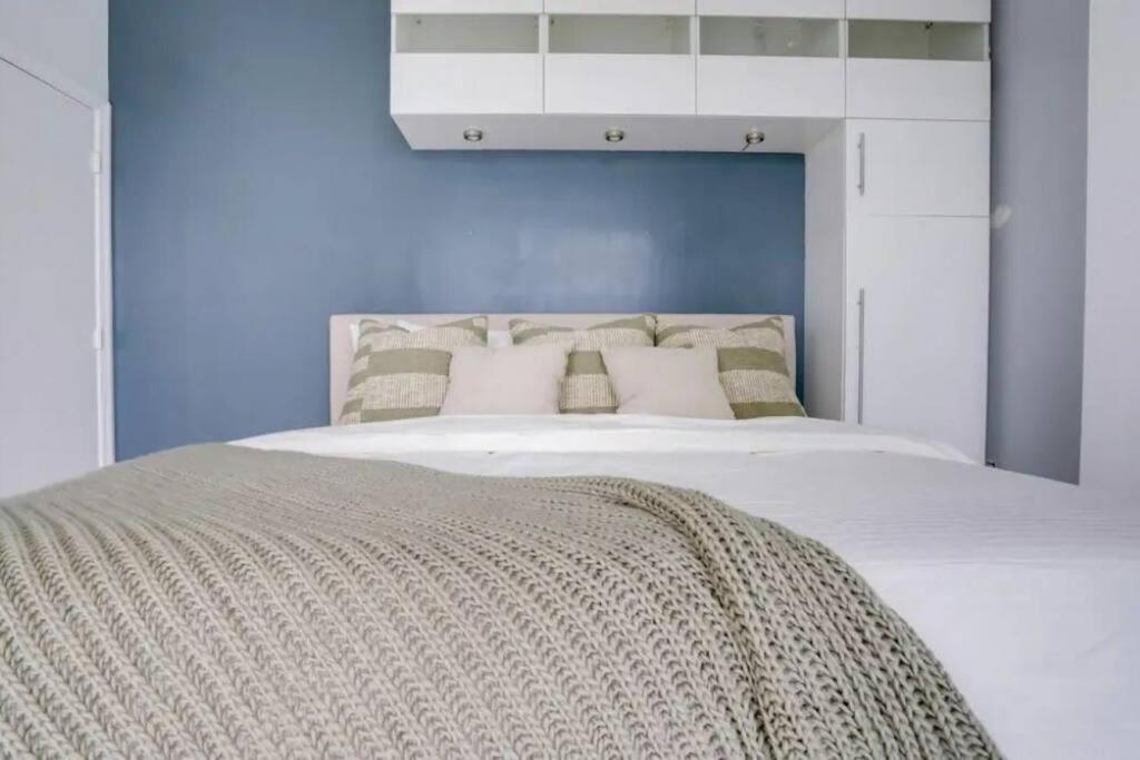 Apartamento Chic Penthouse: 3br X Pool X Gym X 2 Parking Spots *